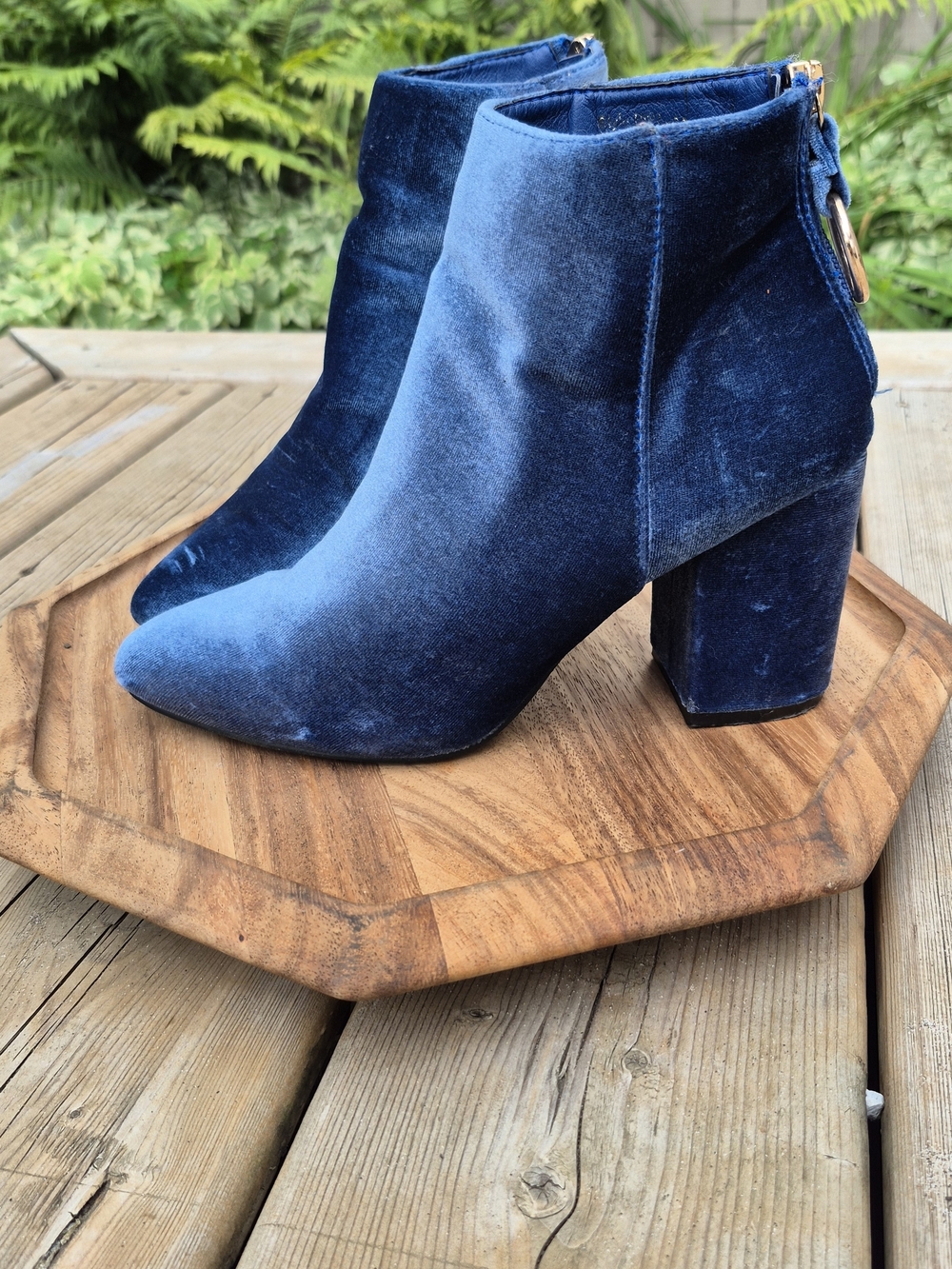 Yoki Niya-32 Navy Blue Velvet Ankle Boots Size 8.5 (Fits Like 7) - Like New